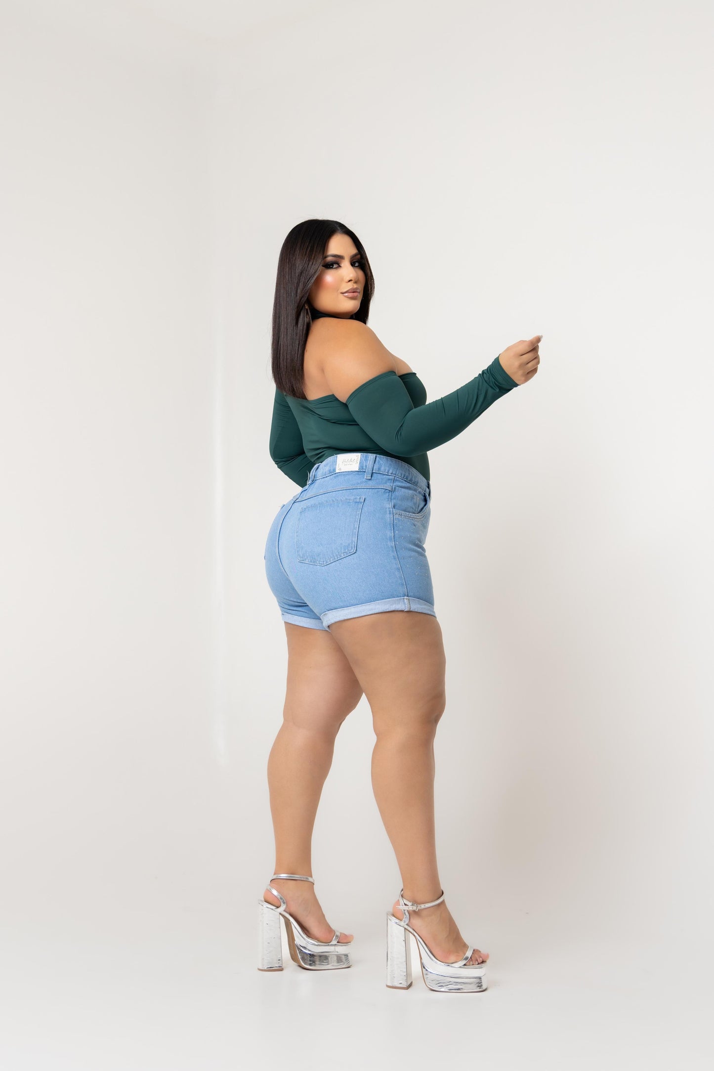 Short Jeans Plus Barra Dobrada | Helital Jeans