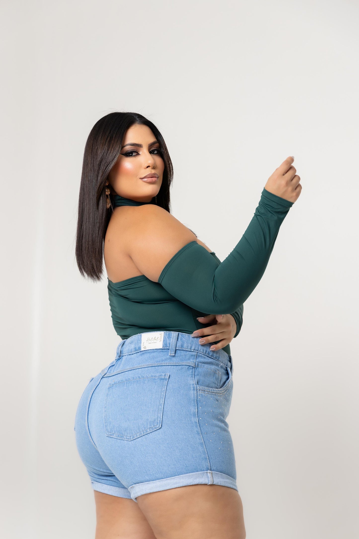 Short Jeans Plus Barra Dobrada | Helital Jeans